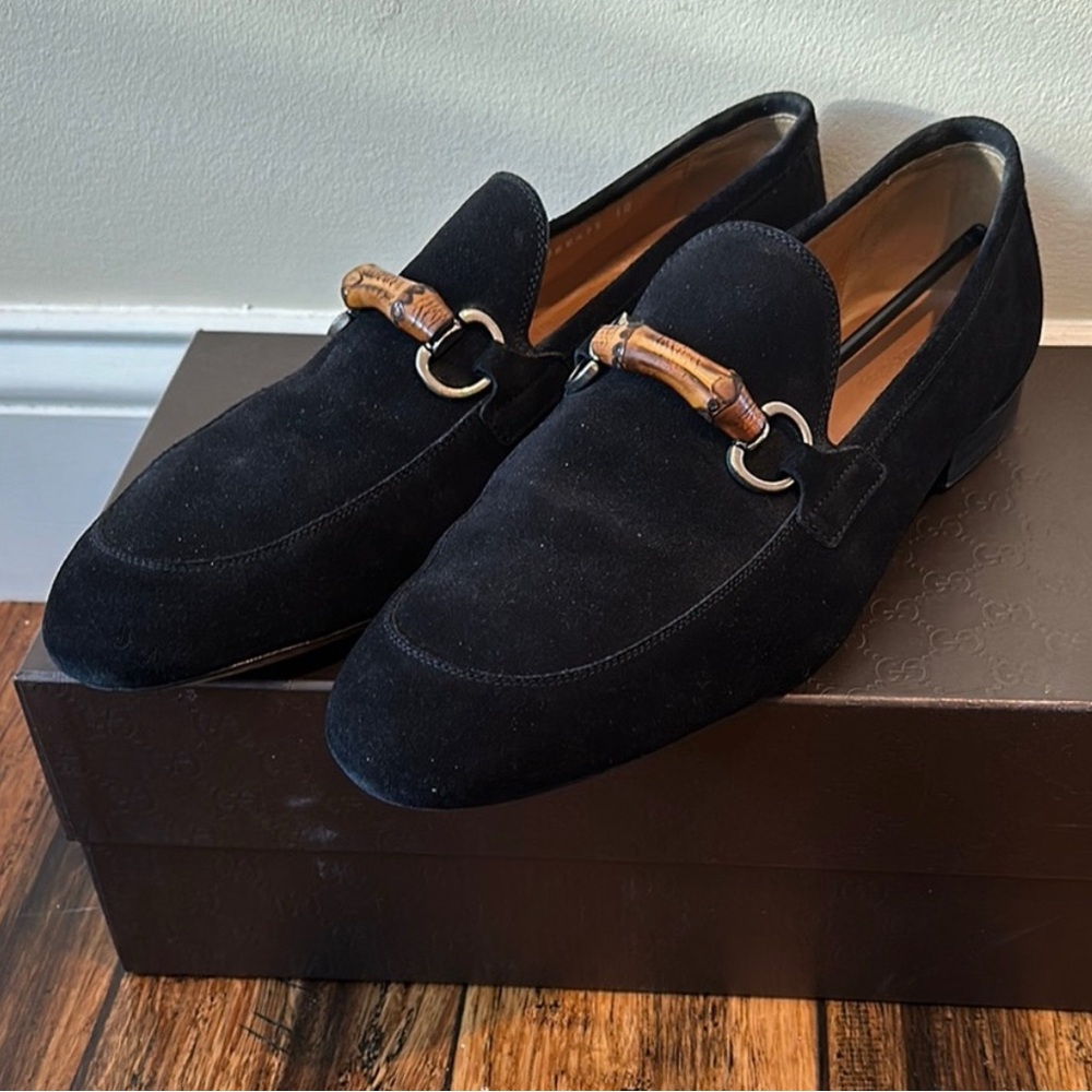 Gucci Black Loafers with Brown Accent